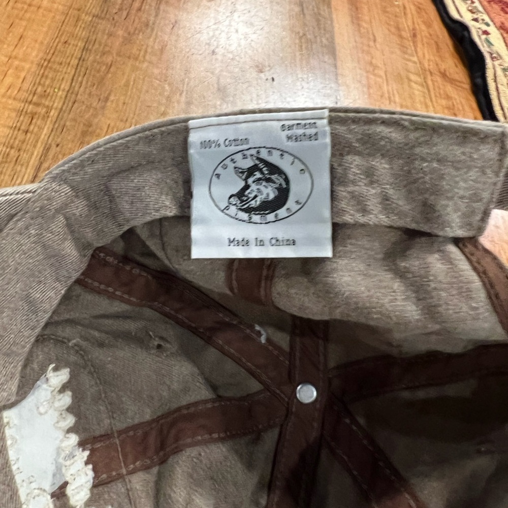 Outback Red Distressed Gray/Beige Cap - Picture 7 of 7